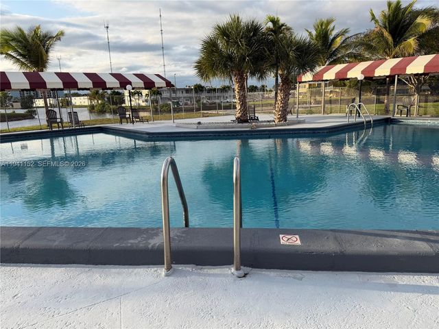 165 NE 203rd Ter 30, Miami Gardens, FL 33179