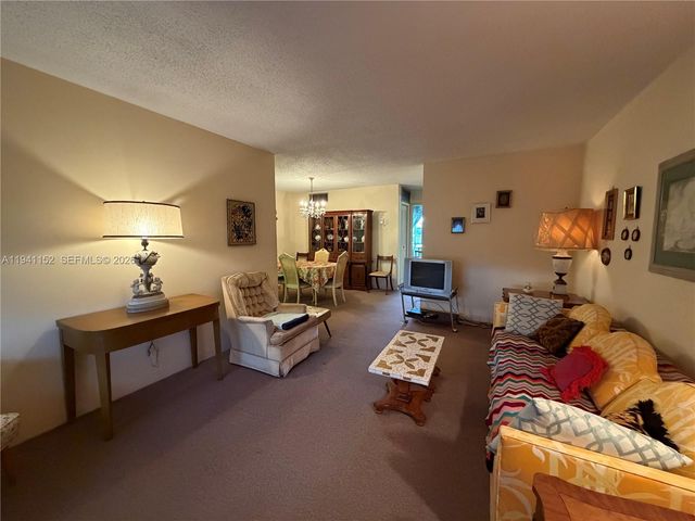 165 NE 203rd Ter 30, Miami Gardens, FL 33179