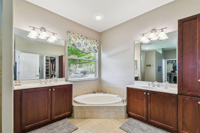 3025 NAUGHTON WAY, Tarpon Springs, FL 34688