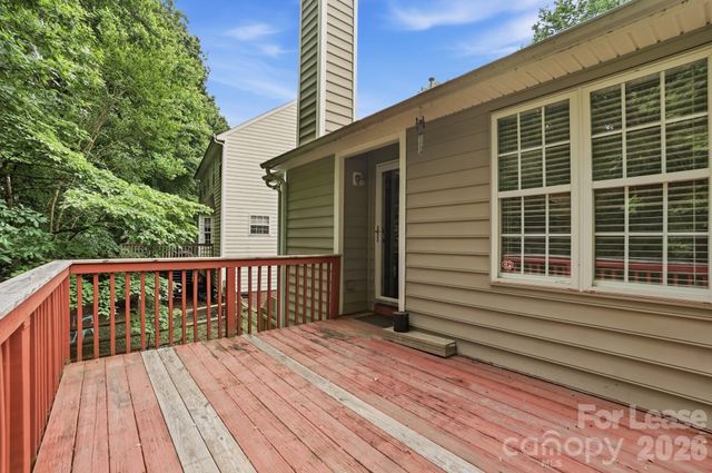 2830 Black Walnut Lane, Charlotte, NC 28262