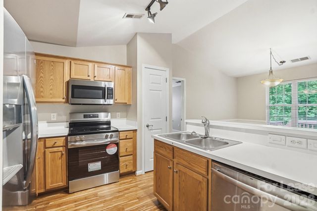 2830 Black Walnut Lane, Charlotte, NC 28262
