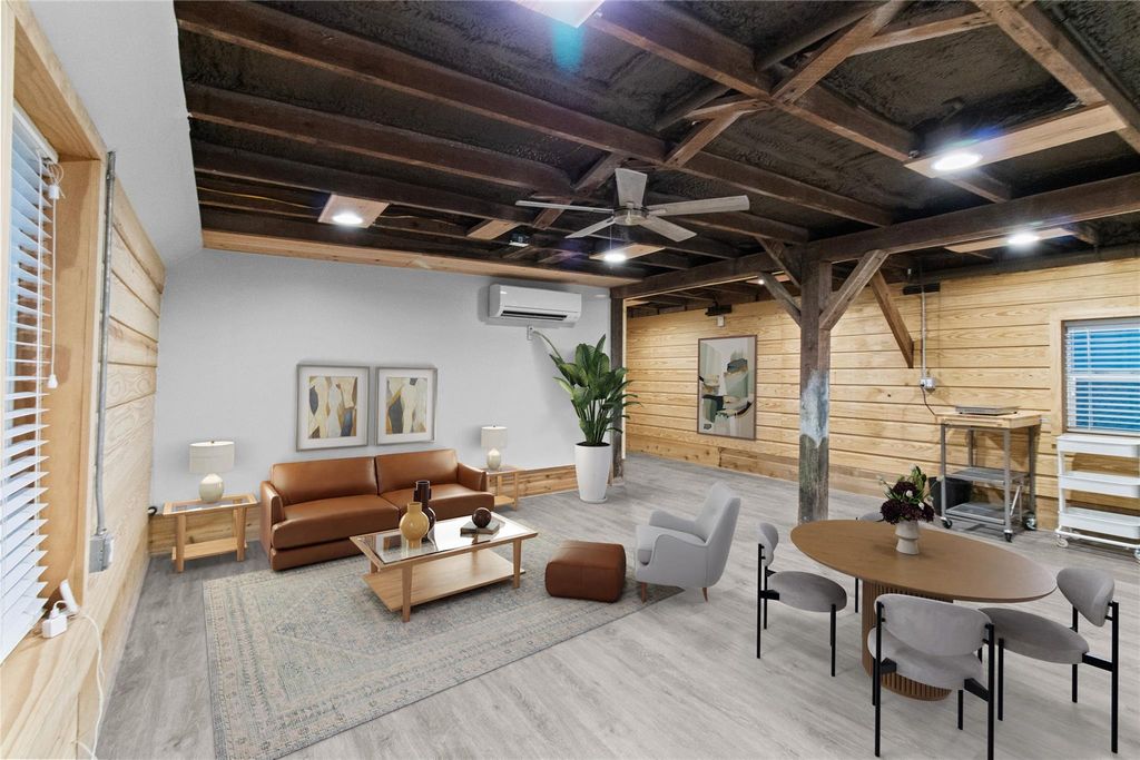 2603 Bernardo De Glavez Unit B, Galveston, TX 77550