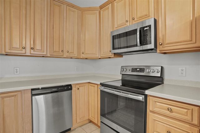 1708 POND LAKE DRIVE, Tampa, FL 33612