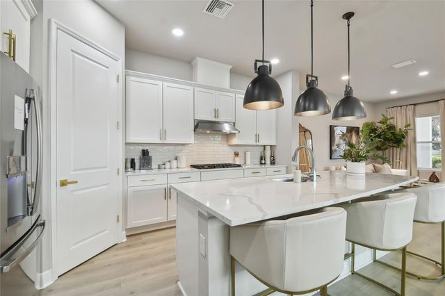 3814 WEST DE LEON STREET, Tampa, FL 33609