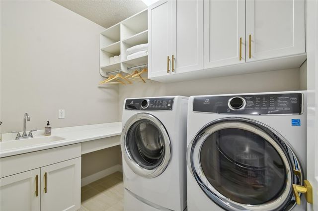 3814 WEST DE LEON STREET, Tampa, FL 33609