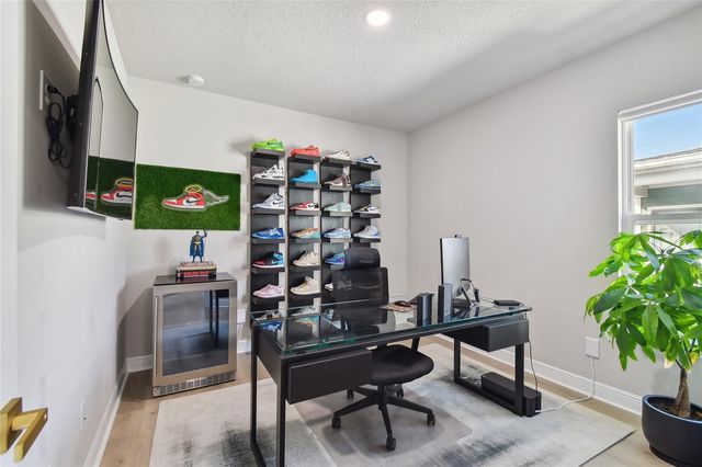 3814 WEST DE LEON STREET, Tampa, FL 33609