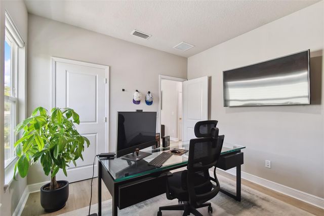 3814 WEST DE LEON STREET, Tampa, FL 33609