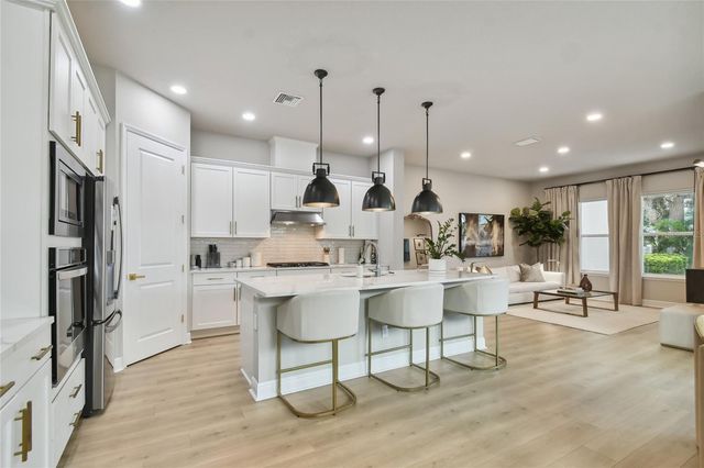 3814 WEST DE LEON STREET, Tampa, FL 33609