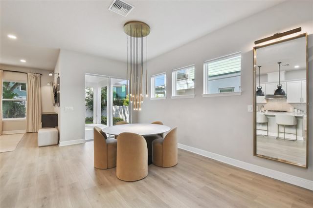 3814 WEST DE LEON STREET, Tampa, FL 33609