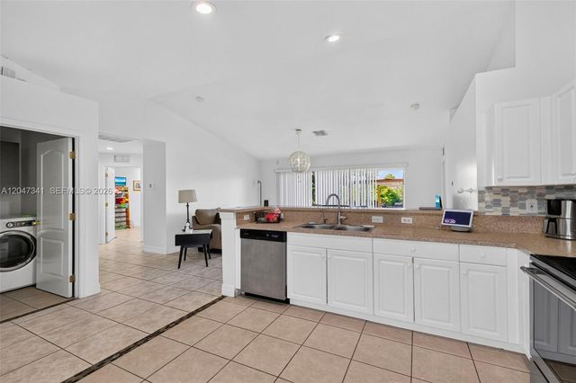 2501 57th Street W, Lehigh Acres, FL 33971