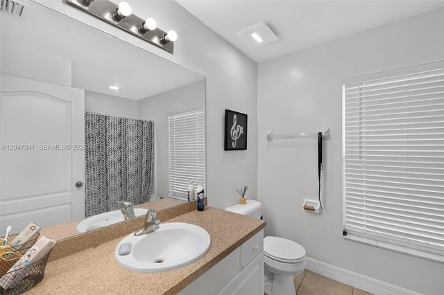 2501 57th Street W, Lehigh Acres, FL 33971