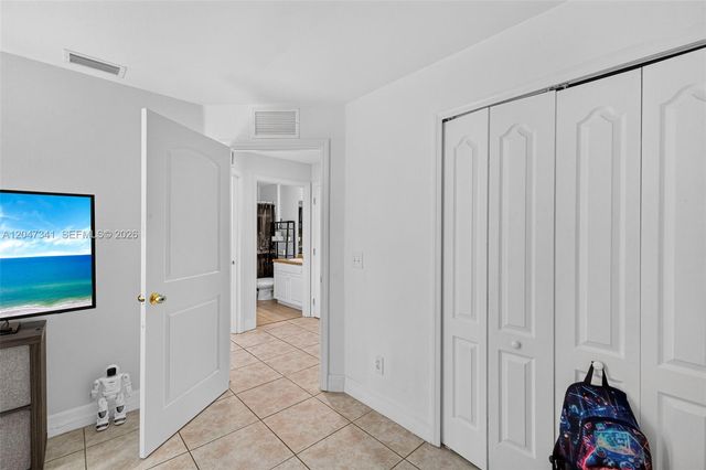 2501 57th Street W, Lehigh Acres, FL 33971