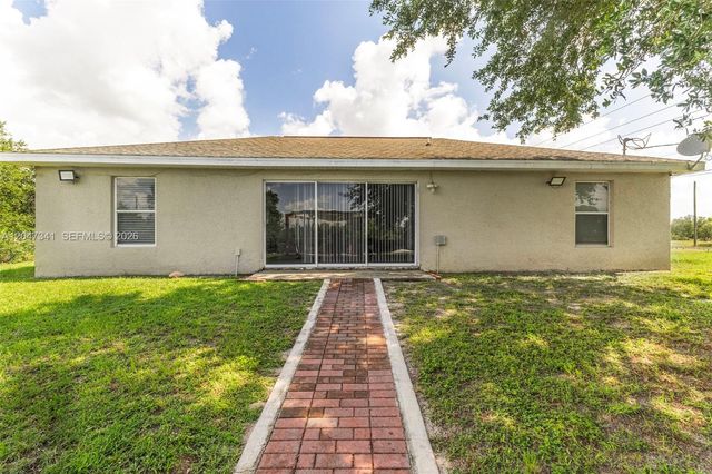 2501 57th Street W, Lehigh Acres, FL 33971