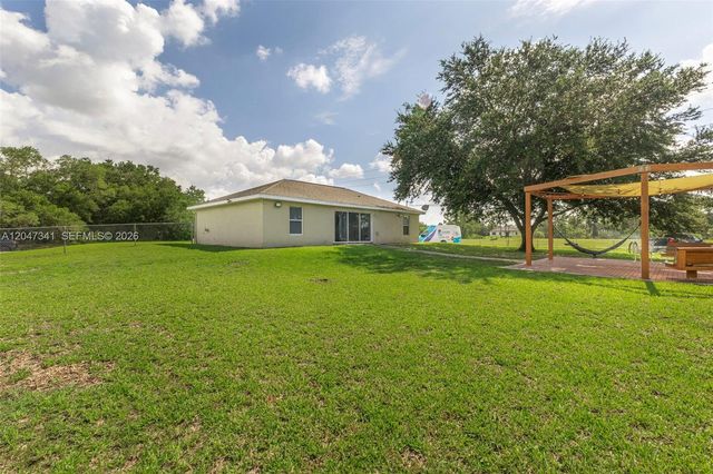 2501 57th Street W, Lehigh Acres, FL 33971