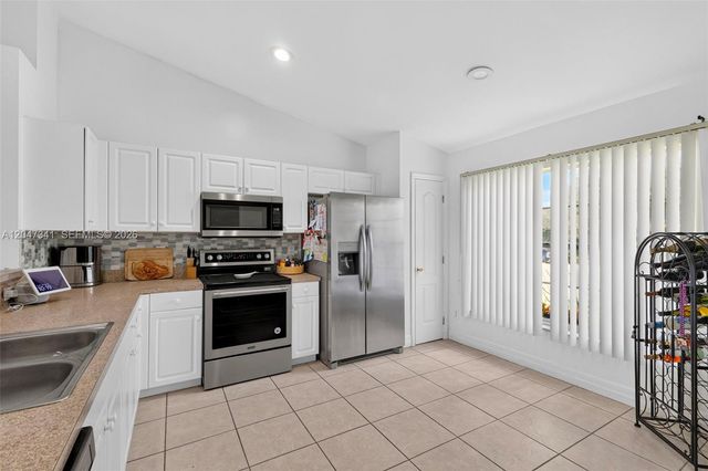 2501 57th Street W, Lehigh Acres, FL 33971