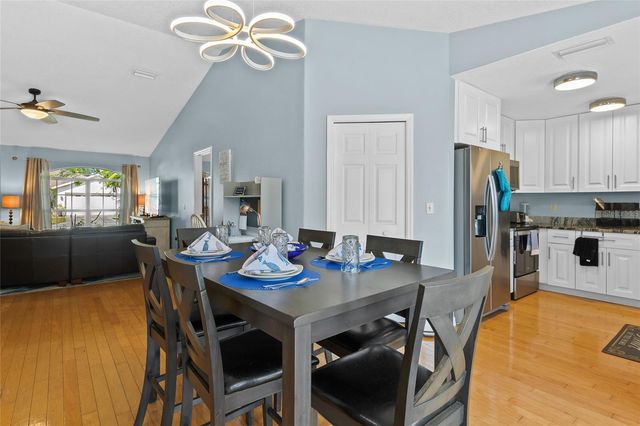 2718 FEIFFER CIRCLE, Sarasota, FL 34235