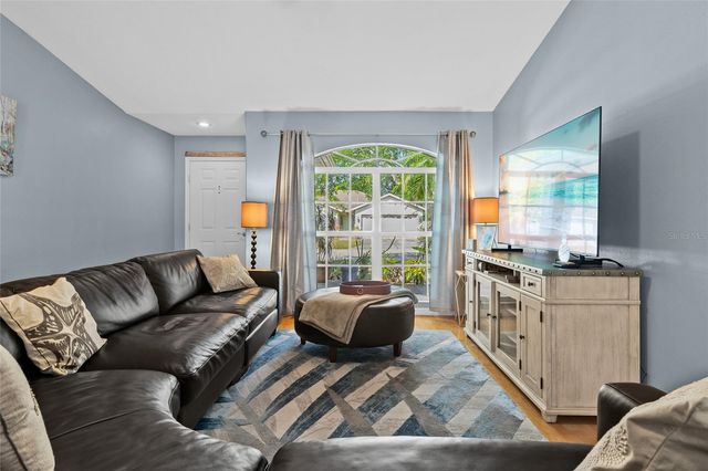 2718 FEIFFER CIRCLE, Sarasota, FL 34235