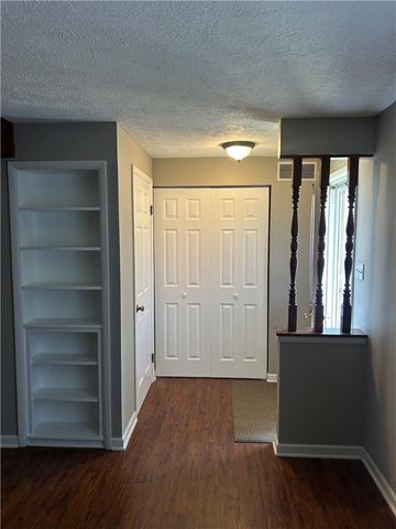 934 Lynwood Ct, Cranberry Twp, PA 16066