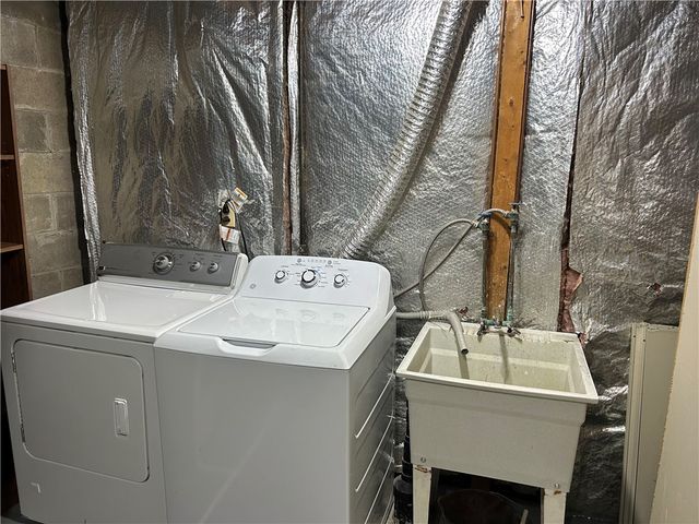 934 Lynwood Ct, Cranberry Twp, PA 16066