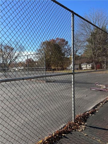 934 Lynwood Ct, Cranberry Twp, PA 16066