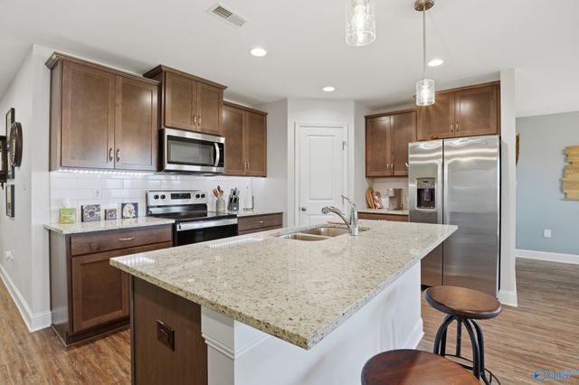 205 Goldie Court, New Market, AL 35761