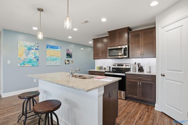 205 Goldie Court, New Market, AL 35761