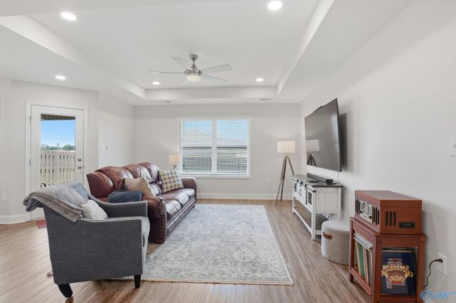 205 Goldie Court, New Market, AL 35761