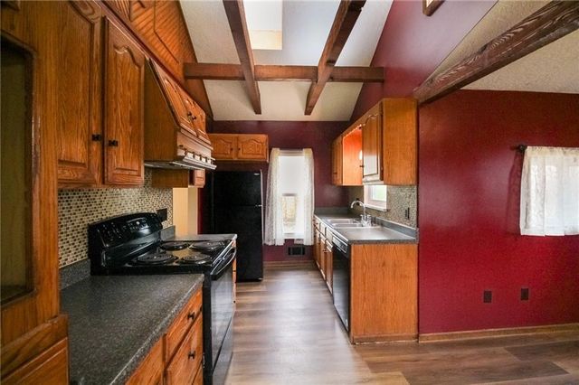 1014 E Smith Avenue, Independence, MO 64050