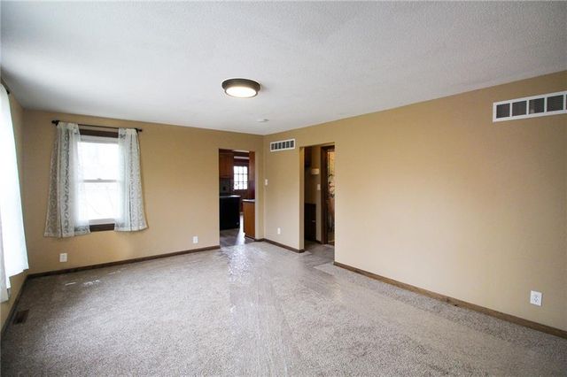 1014 E Smith Avenue, Independence, MO 64050