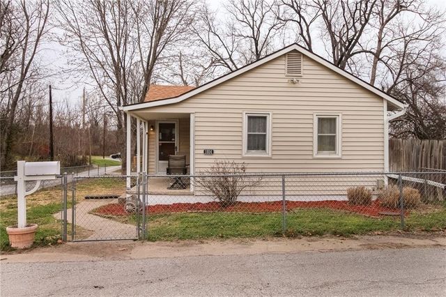 1014 E Smith Avenue, Independence, MO 64050