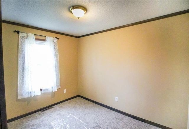 1014 E Smith Avenue, Independence, MO 64050