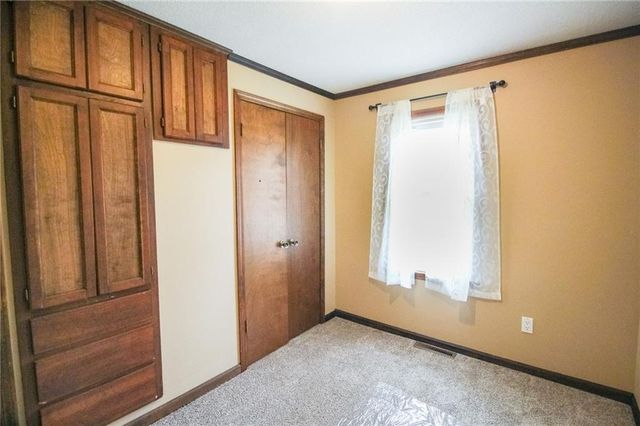 1014 E Smith Avenue, Independence, MO 64050