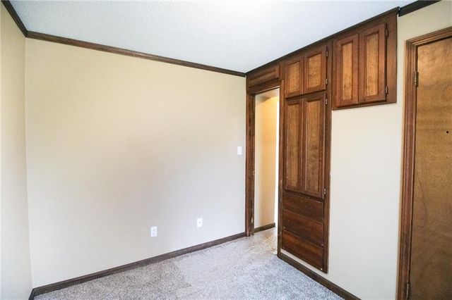 1014 E Smith Avenue, Independence, MO 64050