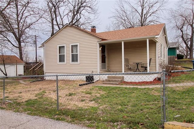 1014 E Smith Avenue, Independence, MO 64050