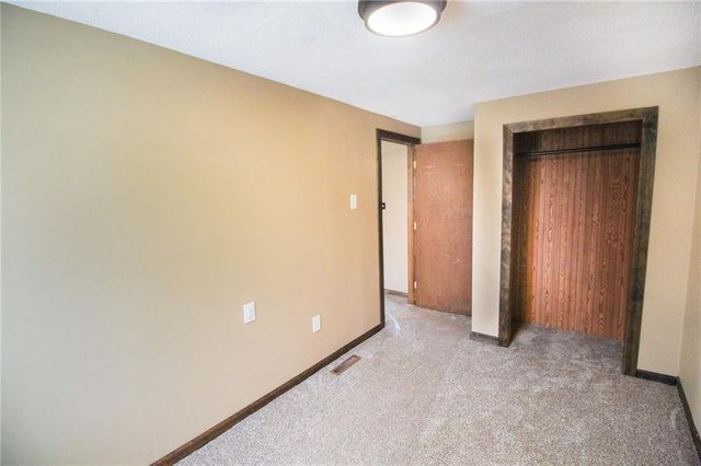 1014 E Smith Avenue, Independence, MO 64050