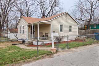1014 E Smith Avenue, Independence, MO 64050