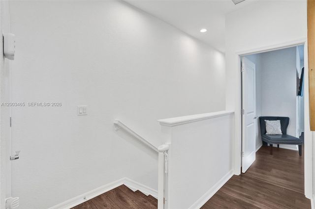 4002 Poinciana Ln, Hollywood, FL 33021