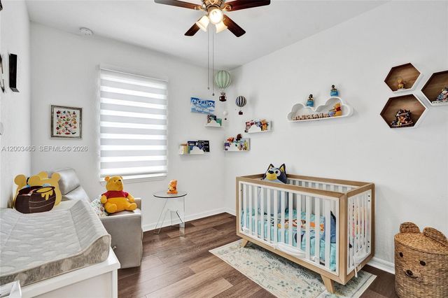 4002 Poinciana Ln, Hollywood, FL 33021