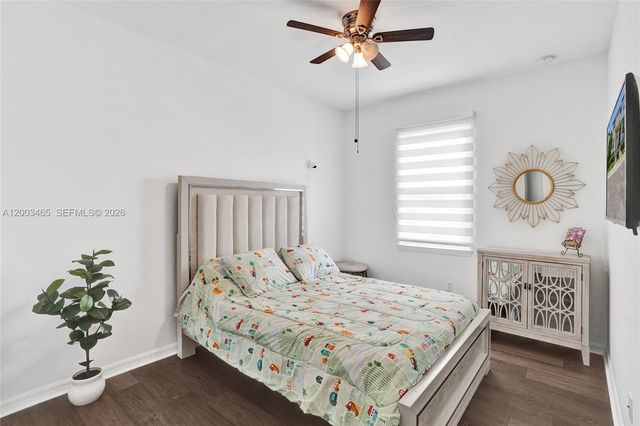 4002 Poinciana Ln, Hollywood, FL 33021