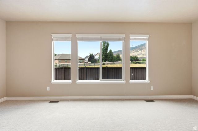 552 W MILLER WAY, Farmington, UT 84025
