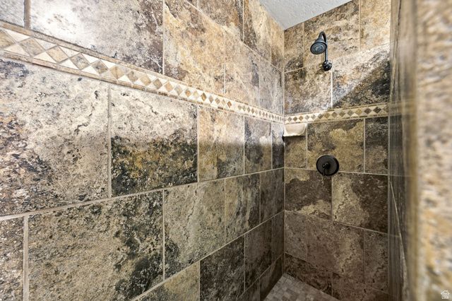 552 W MILLER WAY, Farmington, UT 84025