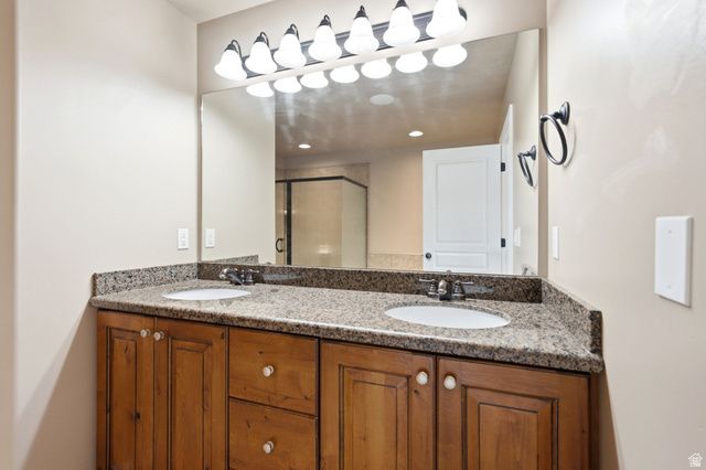 552 W MILLER WAY, Farmington, UT 84025