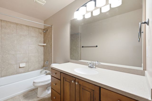 552 W MILLER WAY, Farmington, UT 84025