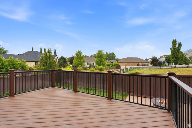 552 W MILLER WAY, Farmington, UT 84025