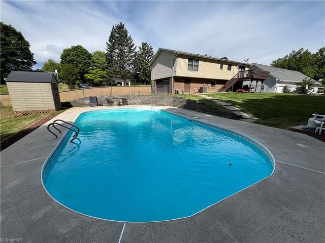 146 Wagoner Drive, Mount Airy, NC 27030