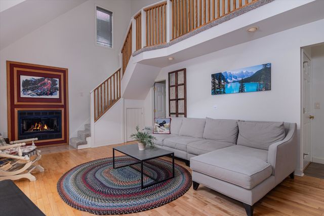 31 Plumley Avenue, Ludlow, VT 05149