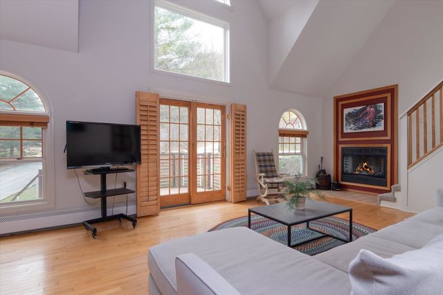 31 Plumley Avenue, Ludlow, VT 05149
