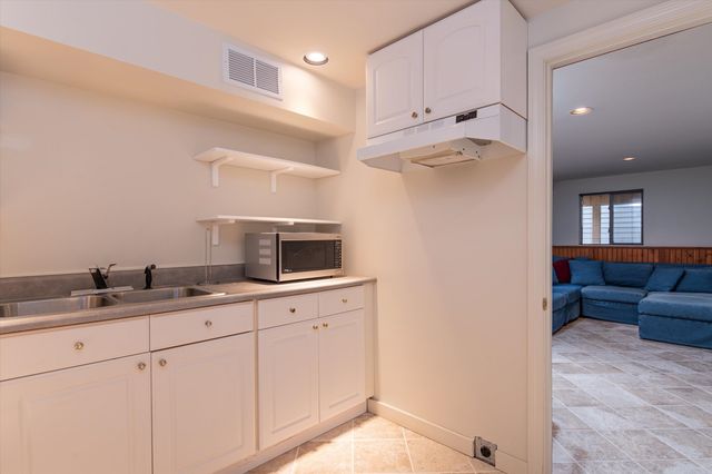 31 Plumley Avenue, Ludlow, VT 05149