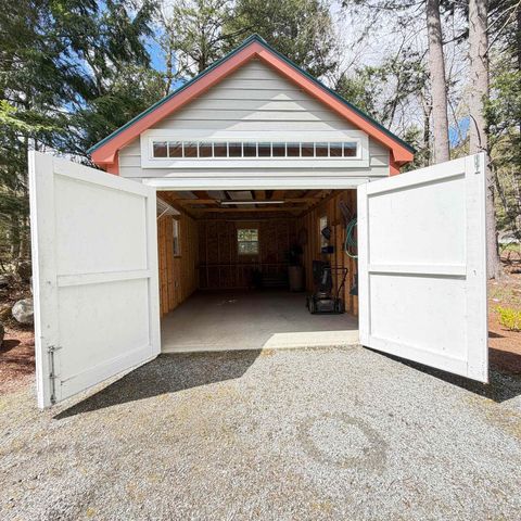 31 Plumley Avenue, Ludlow, VT 05149