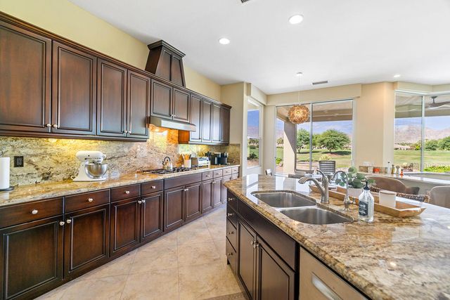 56825 Mountain, La Quinta, CA 92253